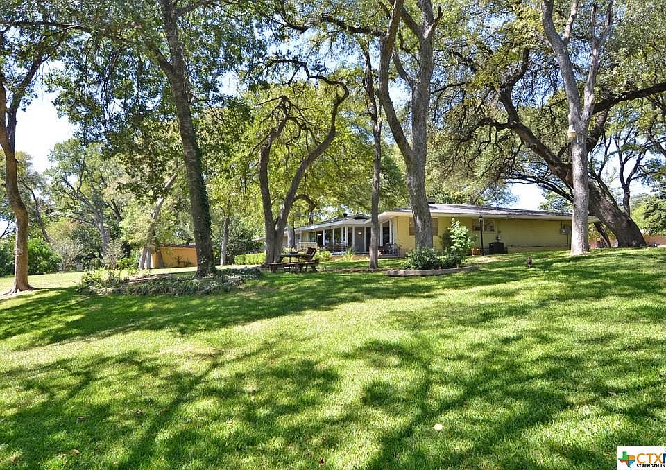 1st image of 2405 Brooklawn Dr
