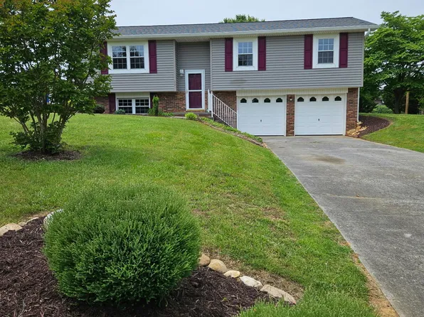 403 Riverwood Dr, Church Hill, TN 37642