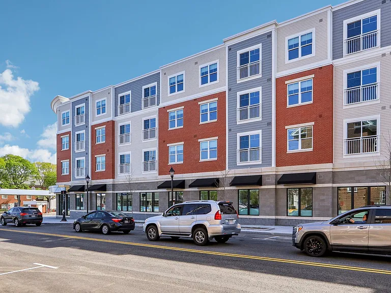 Maple Square Apartments — Photo 46