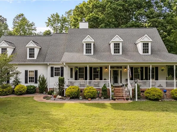 6304 Belroi Rd, Gloucester, VA 23061