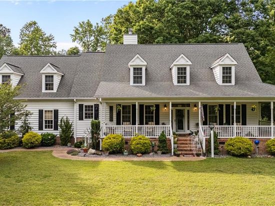 6304 Belroi Rd, Gloucester, VA 23061