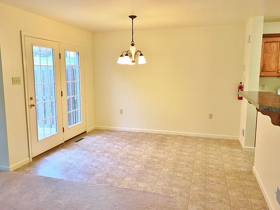 2nd image of 889 Galen Dr #889