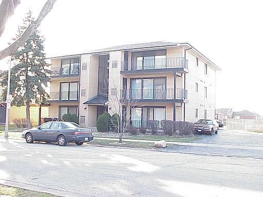 1st image of 19502 Lake Shore Dr #2NU33