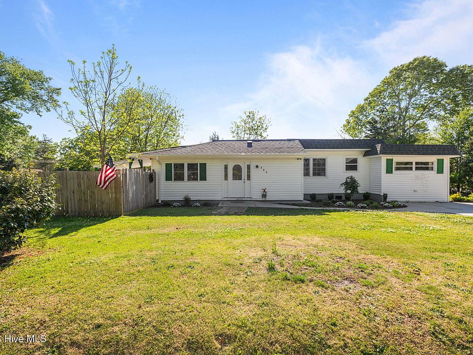 1st image of 302 Fleetwood Street