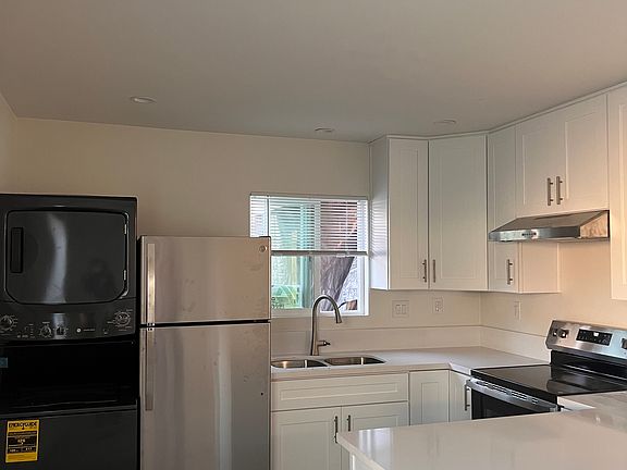 2nd image of 1183 1st Ave #2