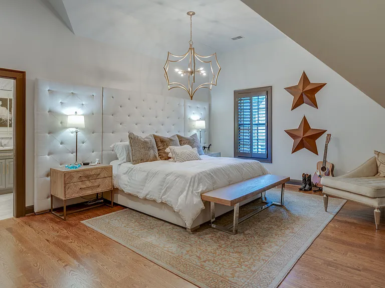upstairs 2nd primary bedroom with full en suite bathroom with 2 large closets and dresser