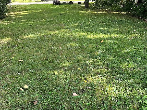 3rd image of 2127 Haines Ave