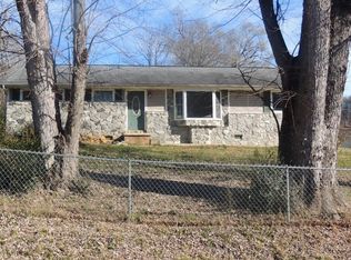 1621 Clouds Ford Rd, Kingsport, TN 37665