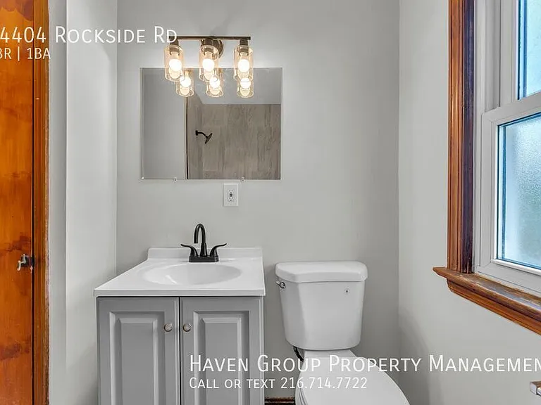 14404 Rockside Rd — Photo 16