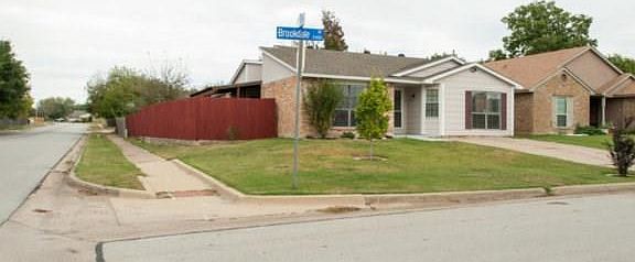3rd image of 2401 Brookdale Dr