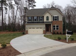 13464 Harbor Dr, Carrollton, VA 23314