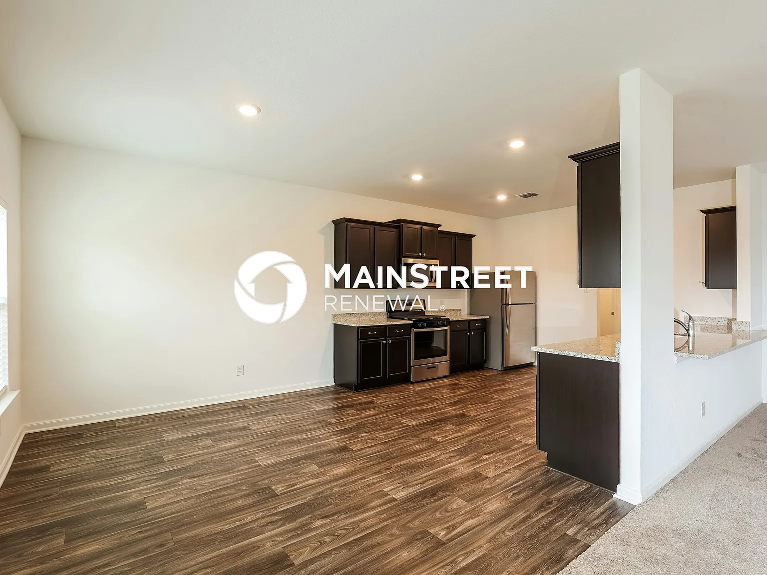 826 Shady Brook — Photo 4