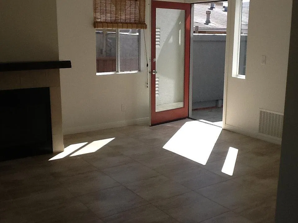 7792 Glencoe Drive — Photo 4