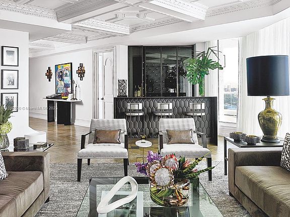 A closer look at Penthouse Apartment With Private Entrance Fee