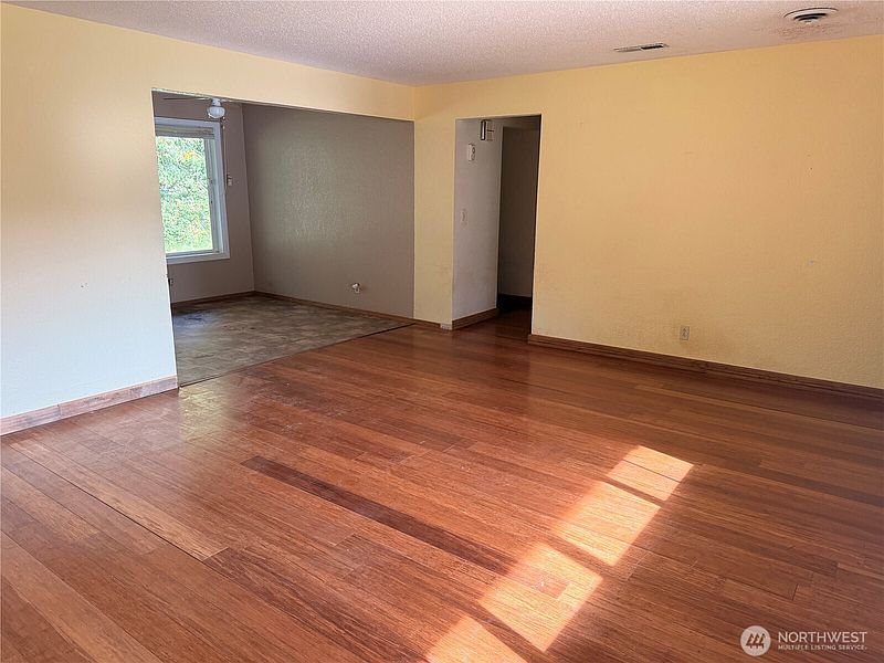 4th image of 898 Main Avenue