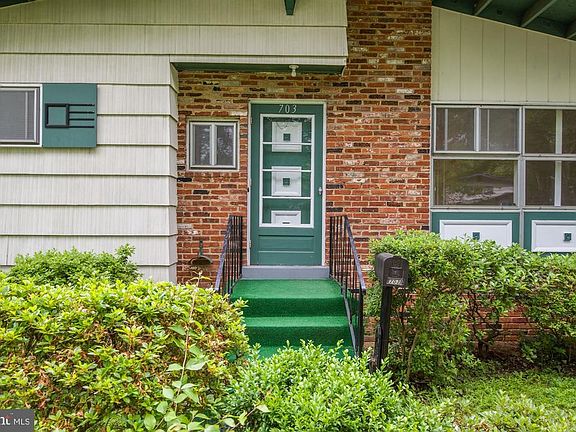 4th image of 703 Pumphrey Ave