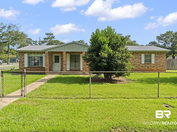306 W Banyan St, Bay Minette, AL 36507