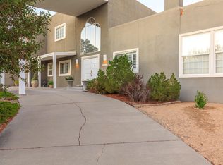 5512 Lola Ln, Farmington, NM 87402