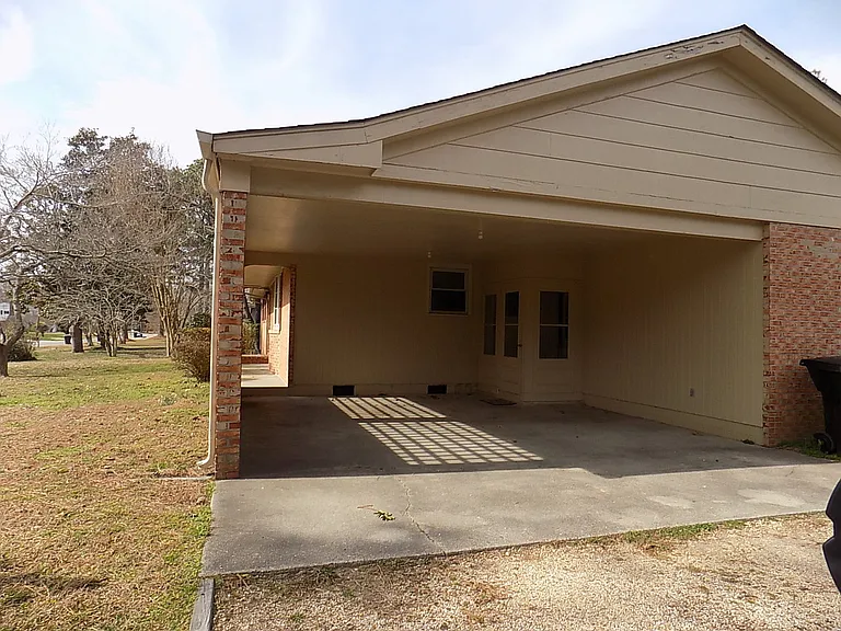 1812 Ashley Dr — Photo 20
