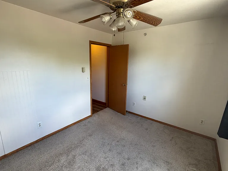 110 W Main St — Photo 7