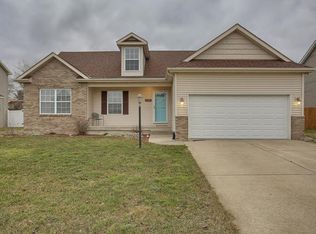 1706 Oliger Dr, Mahomet, IL 61853