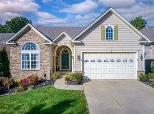 21 Hidden Lake Ln, Peninsula, OH 44264