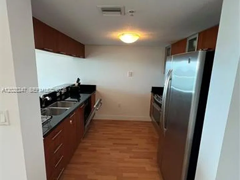 1800 N Bayshore Dr #2310 — Photo 13