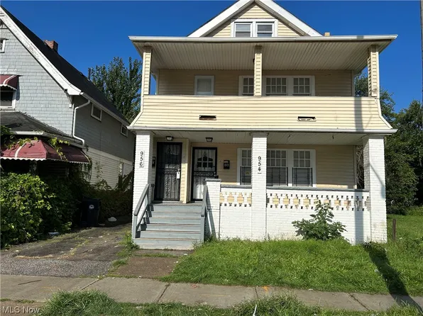954 E 130th St, Cleveland, OH 44108