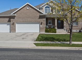 3282 W Canyon Meadow Dr, South Jordan, UT 84095