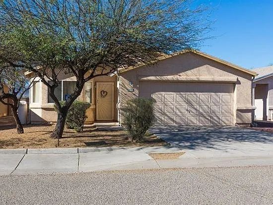 4 bed, 1770 sqft, $2,090 — Photo 1