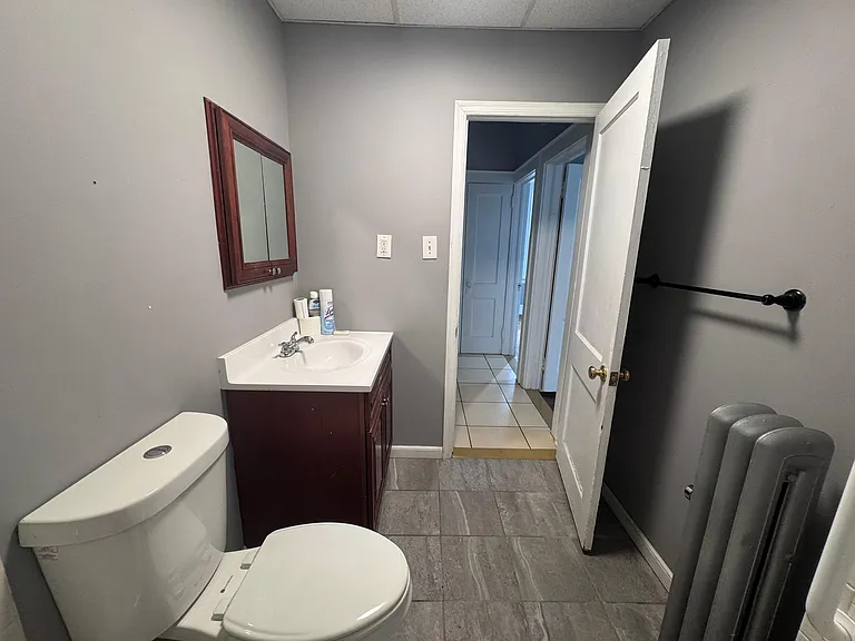 742 Pennington St #1 — Photo 8