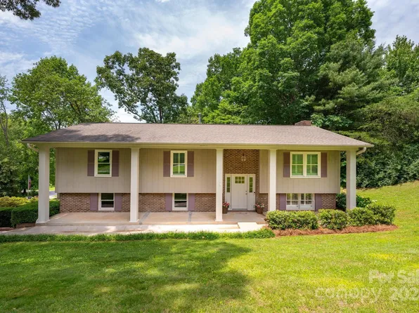 6147 Timberlane Ter, Hickory, NC 28601