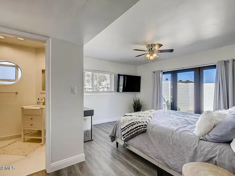 8115 E Edgemont Ave — Photo 16