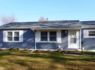 4323 N Pine St, Davenport, IA 52806