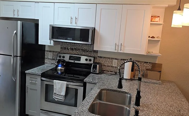 22523 Westchester Blvd #101B — Photo 20