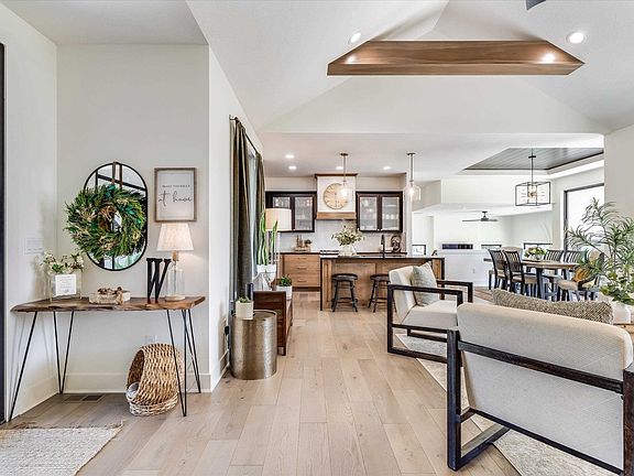 4th image of 4508 N Sunny Cir
