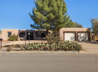 3807 Oakmount Dr SE, Rio Rancho, NM 87124