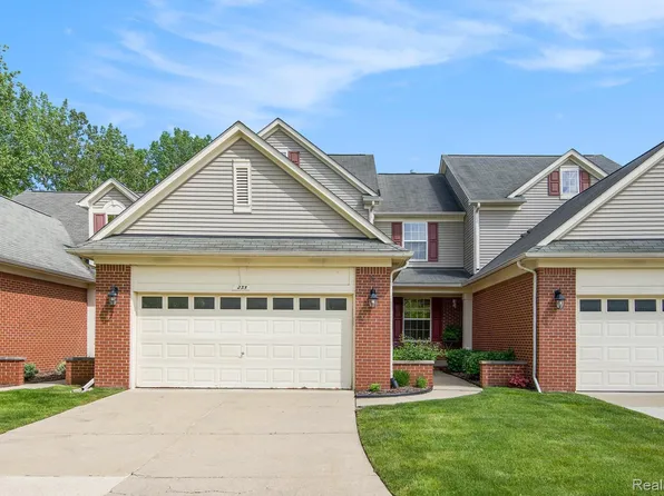235 Cherry Stone Dr #16, Canton, MI 48188