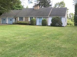 7126 Chestnut Ridge Rd, Lockport, NY 14094