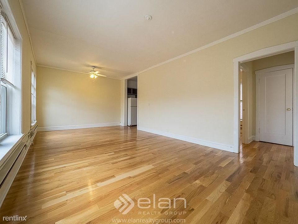 2nd image of 626 W Barry Ave APT 2S
