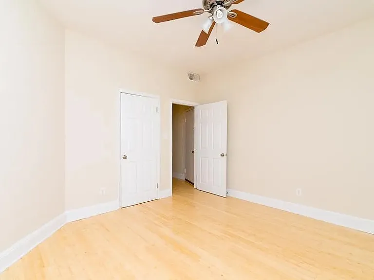 1603 A St SE #2 — Photo 4