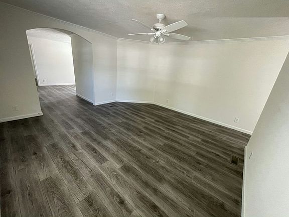 3rd image of 10201 W Beaver St #149