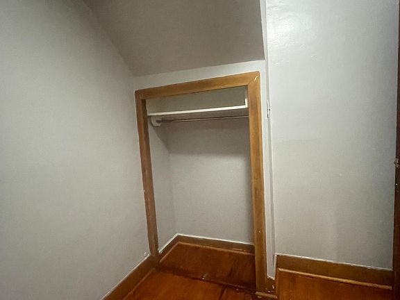 5th image of 2708 N Artesian Ave #1