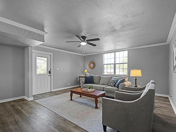 2nd image of 5425 Waltham Ave #18126316