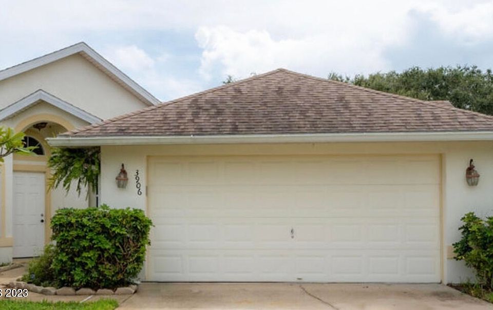 1st image of 3906 Saint Armens Cir