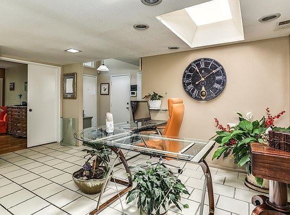2nd image of 2891 Calle Loreto
