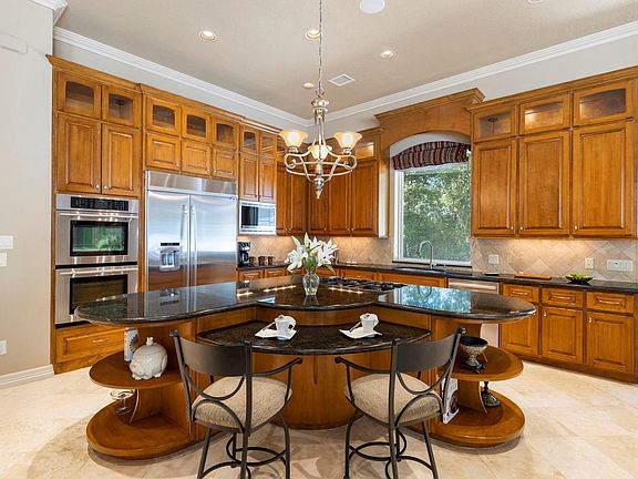 5th image of 3711 Chateau Cv