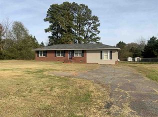 1927 John Dodd Rd, Wellford, SC 29385