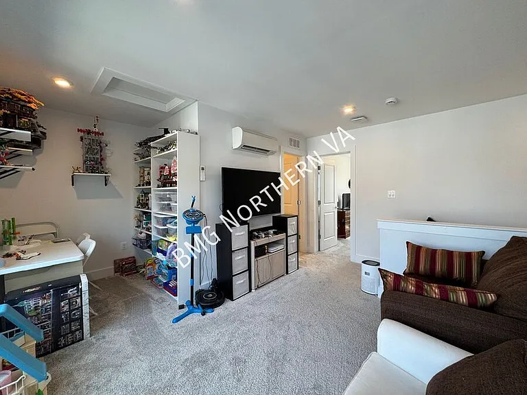 7435 Rocky Creek Ter — Photo 28