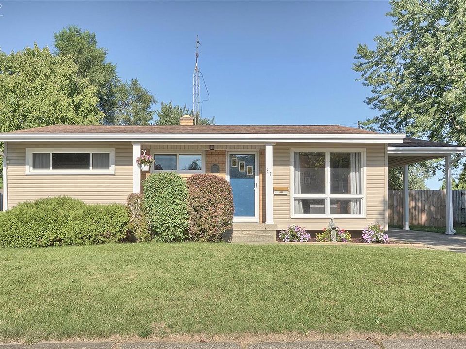 1st image of 817 Tamarac Dr